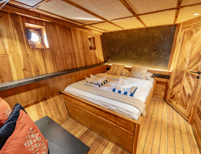 Superior cabin